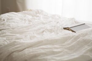 read, sunday, bedroom, book, wallpaper 4k, sleep, free wallpaper, laptop wallpaper, 4k wallpaper 1920x1080, full hd wallpaper, room, comfortable, 4k wallpaper, beautiful wallpaper, background, apartment, relax, bed, decor, weekend, mac wallpaper, furniture, windows wallpaper, desktop backgrounds, home decor, mood, romantic, hd wallpaper, hobby, wallpaper hd, free background, cool backgrounds, leisure