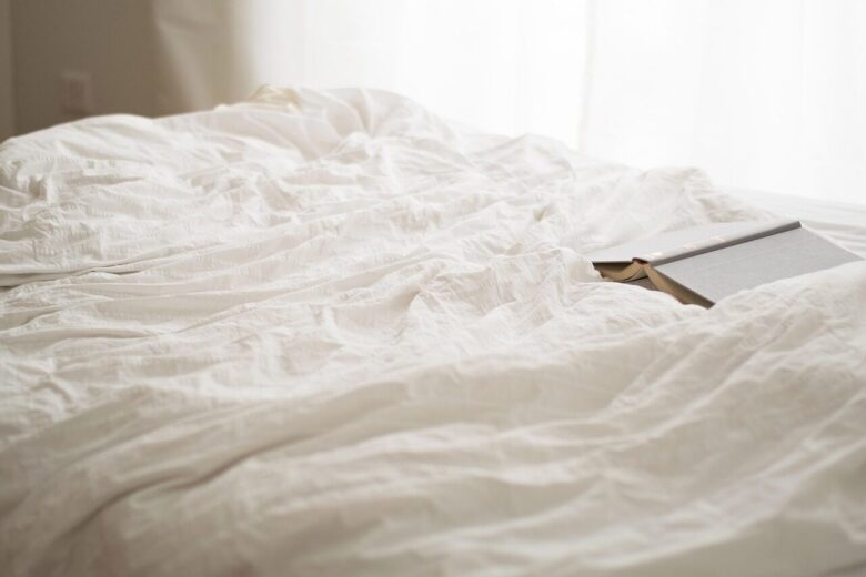 read, sunday, bedroom, book, wallpaper 4k, sleep, free wallpaper, laptop wallpaper, 4k wallpaper 1920x1080, full hd wallpaper, room, comfortable, 4k wallpaper, beautiful wallpaper, background, apartment, relax, bed, decor, weekend, mac wallpaper, furniture, windows wallpaper, desktop backgrounds, home decor, mood, romantic, hd wallpaper, hobby, wallpaper hd, free background, cool backgrounds, leisure